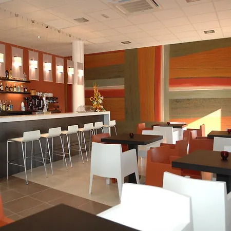 Nova Senia Hotel